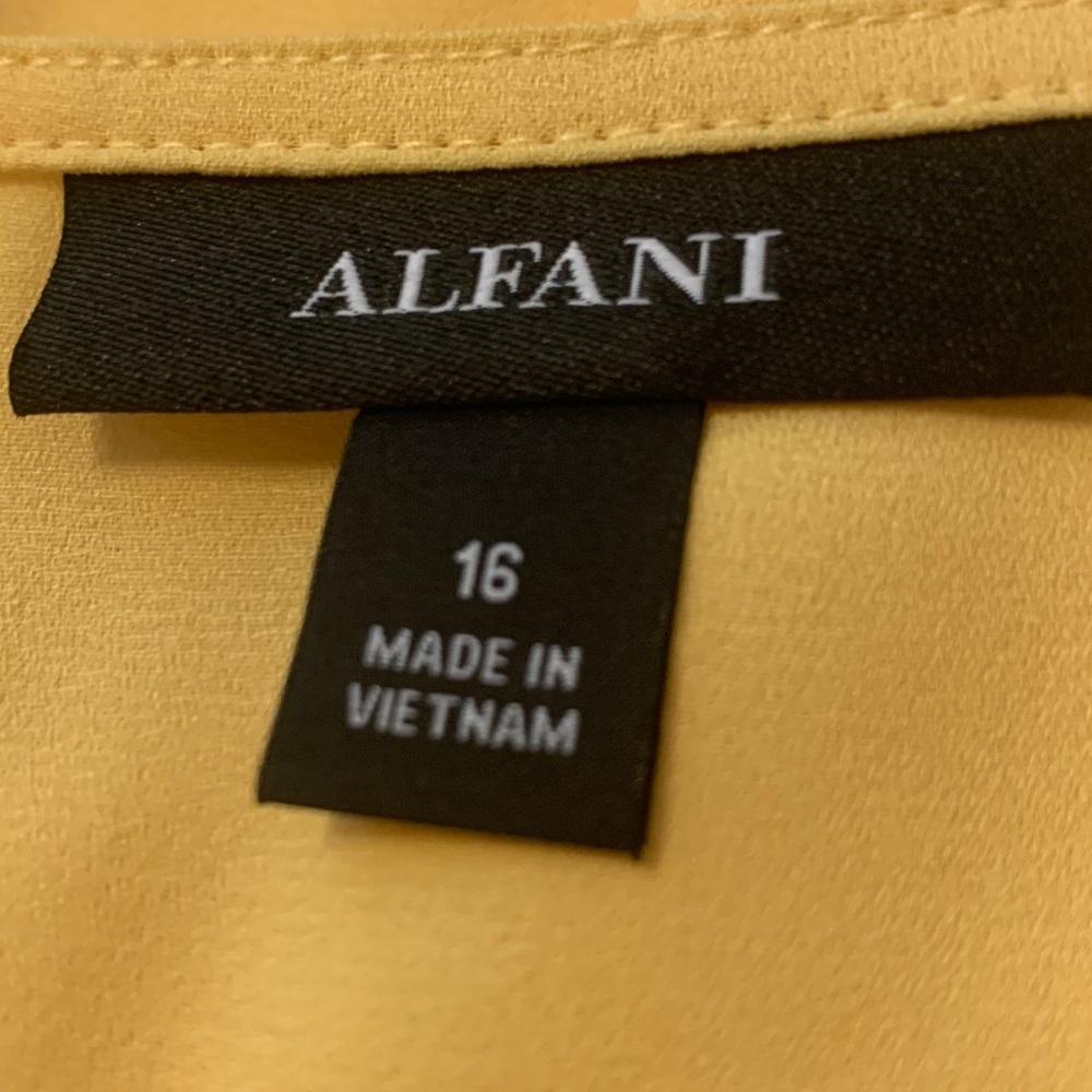 Alfani Blouse - Picture 6 of 7